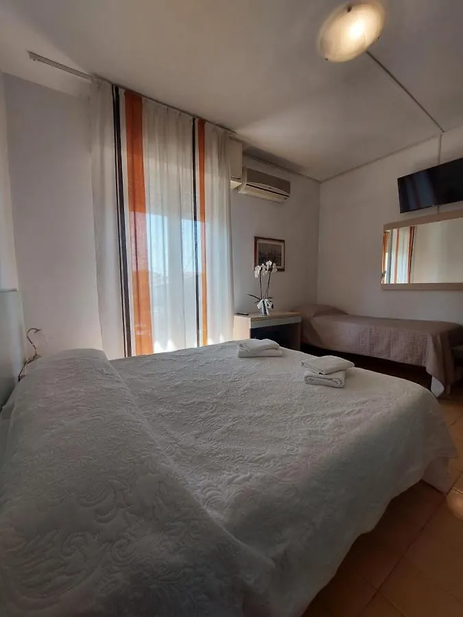 Hotel San Domingo Lido di Camaiore 3*,